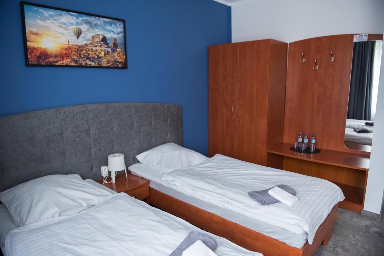 Hotel Paradiso Suchedniów Buitenkant foto