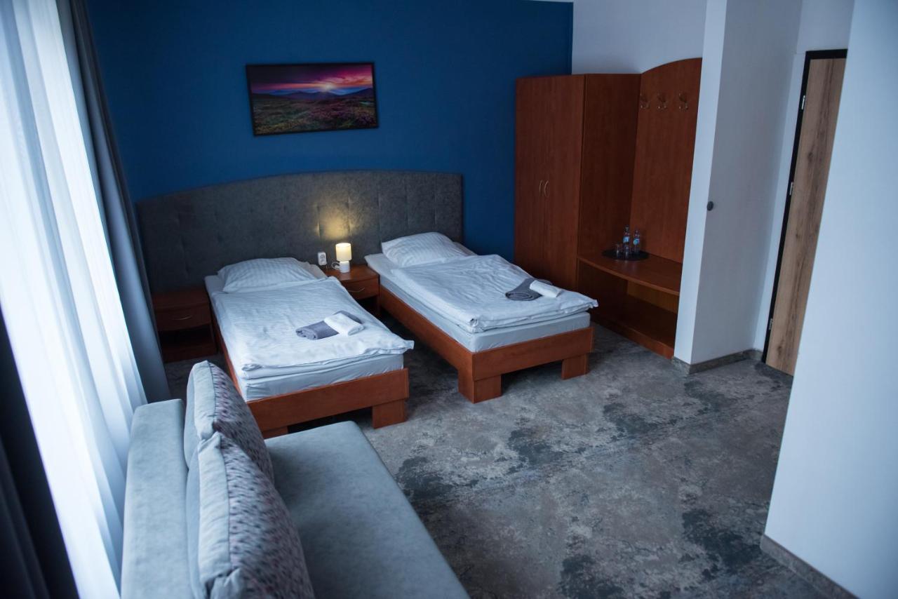 Hotel Paradiso Suchedniów Buitenkant foto