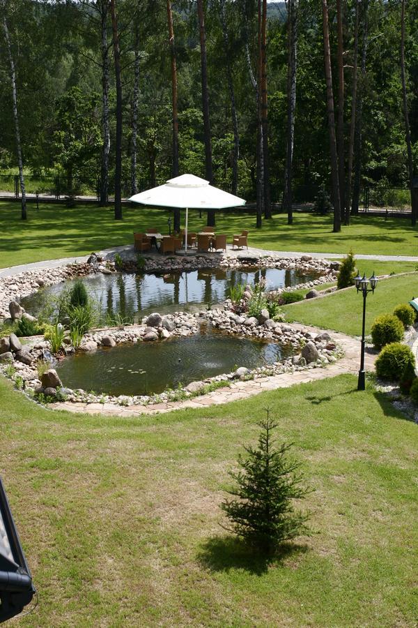 Hotel Paradiso Suchedniów Buitenkant foto
