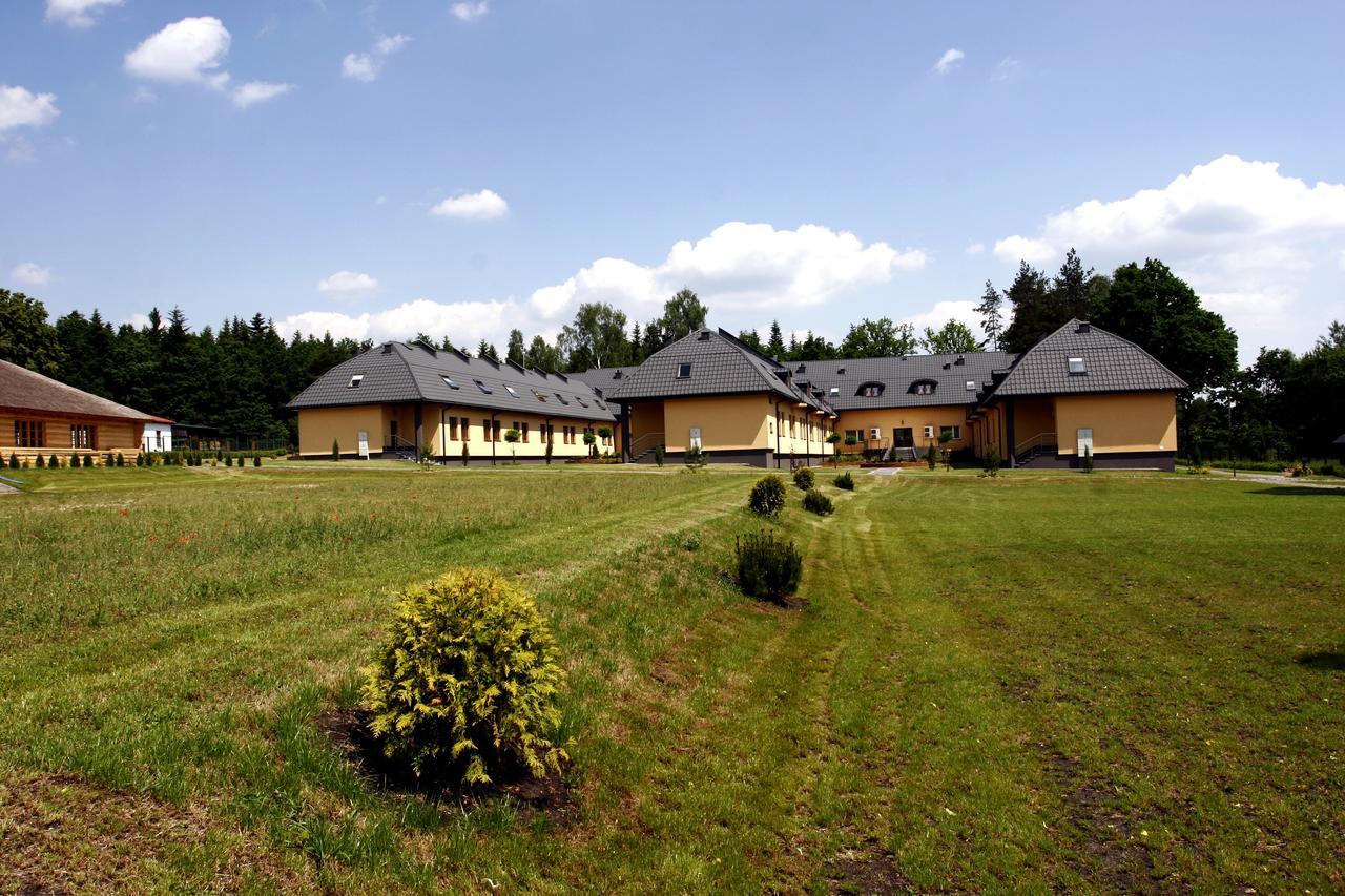 Hotel Paradiso Suchedniów Buitenkant foto
